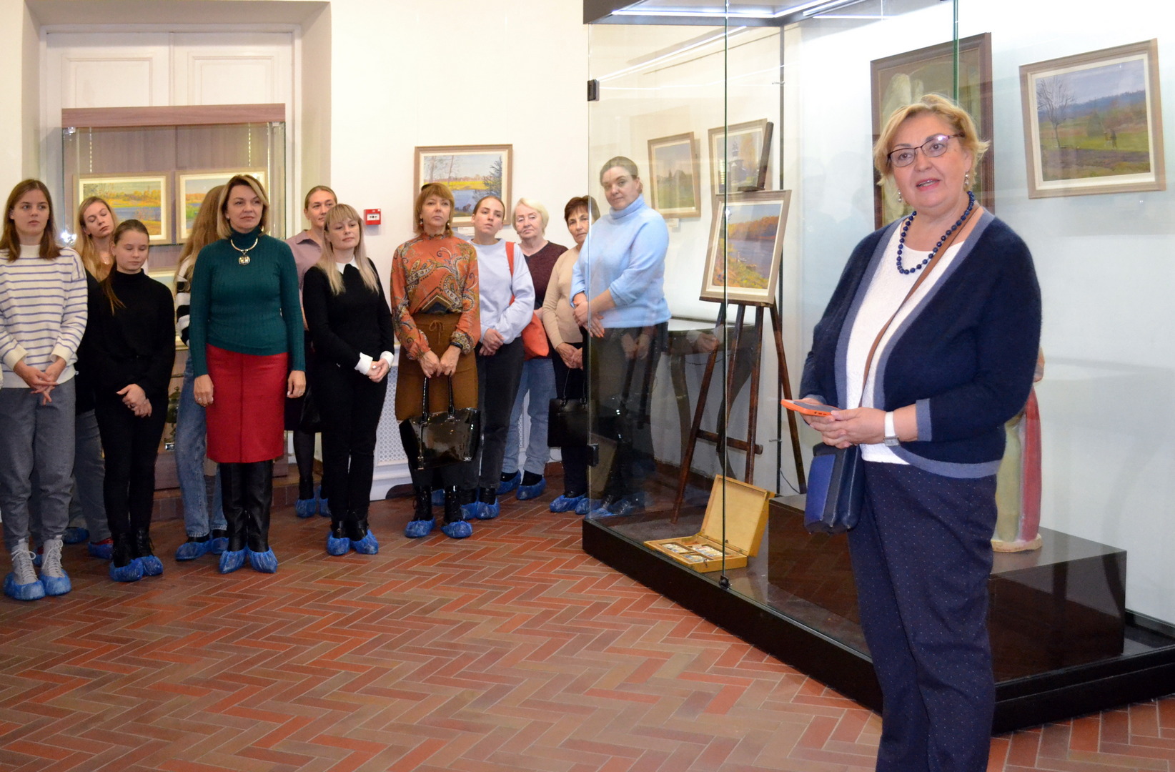 ВЫСТАВКА «ВСЕ ЧУВСТВА ТАЙНОЙ ОСЕНИ»