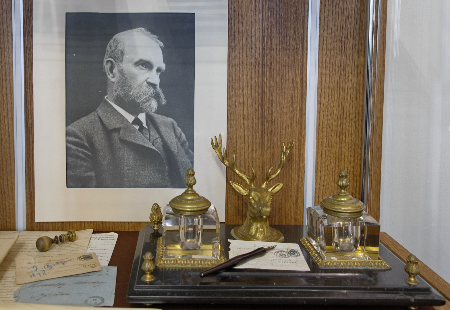 ВЫСТАВКА «НЕКОГДА ИЗВЕСТНЫЙ РУССКИЙ РОМАНИСТ ЭРТЕЛЬ»