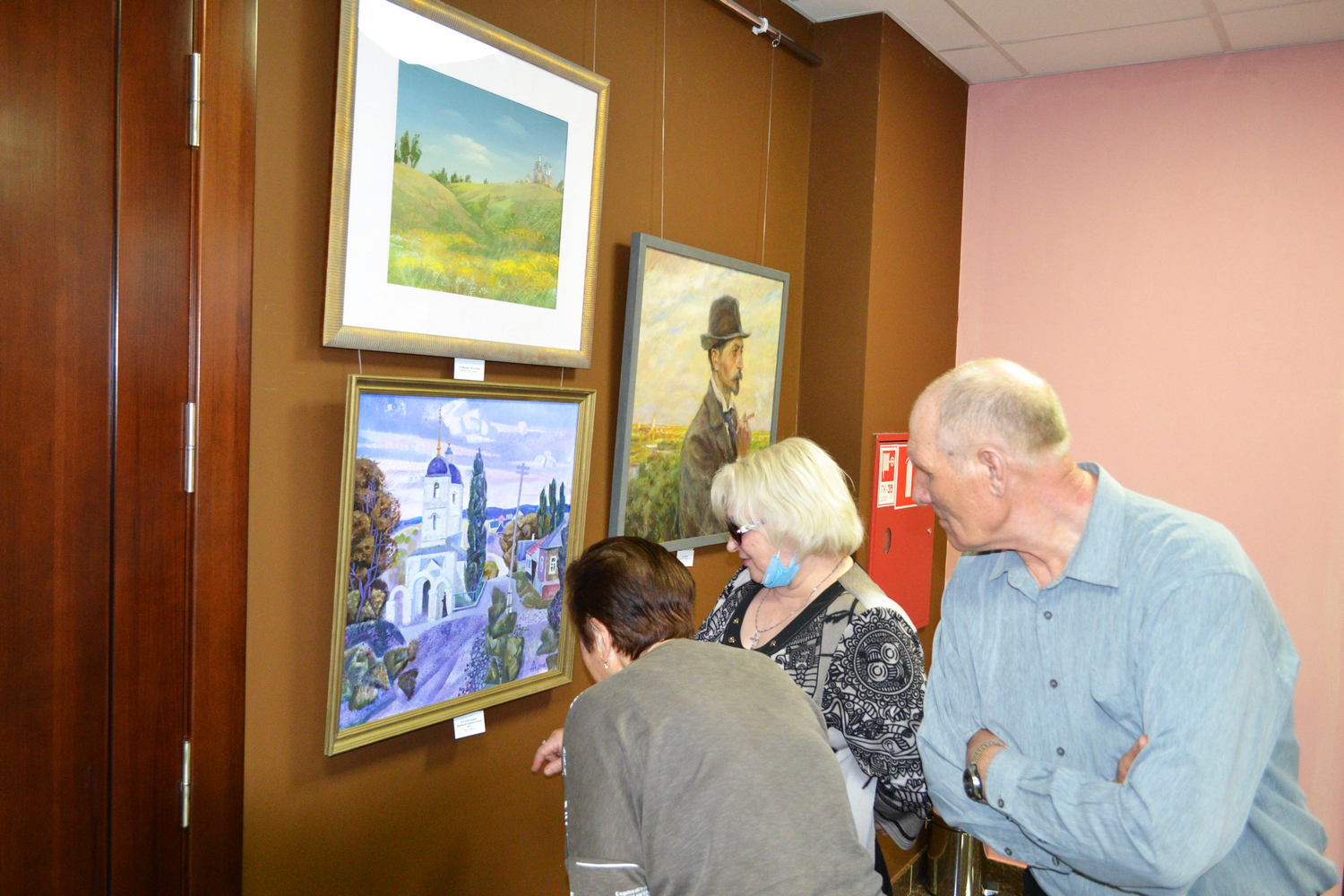 ВЫСТАВКА "СКВОЗЬ БУНИНСКОЕ СЛОВО"