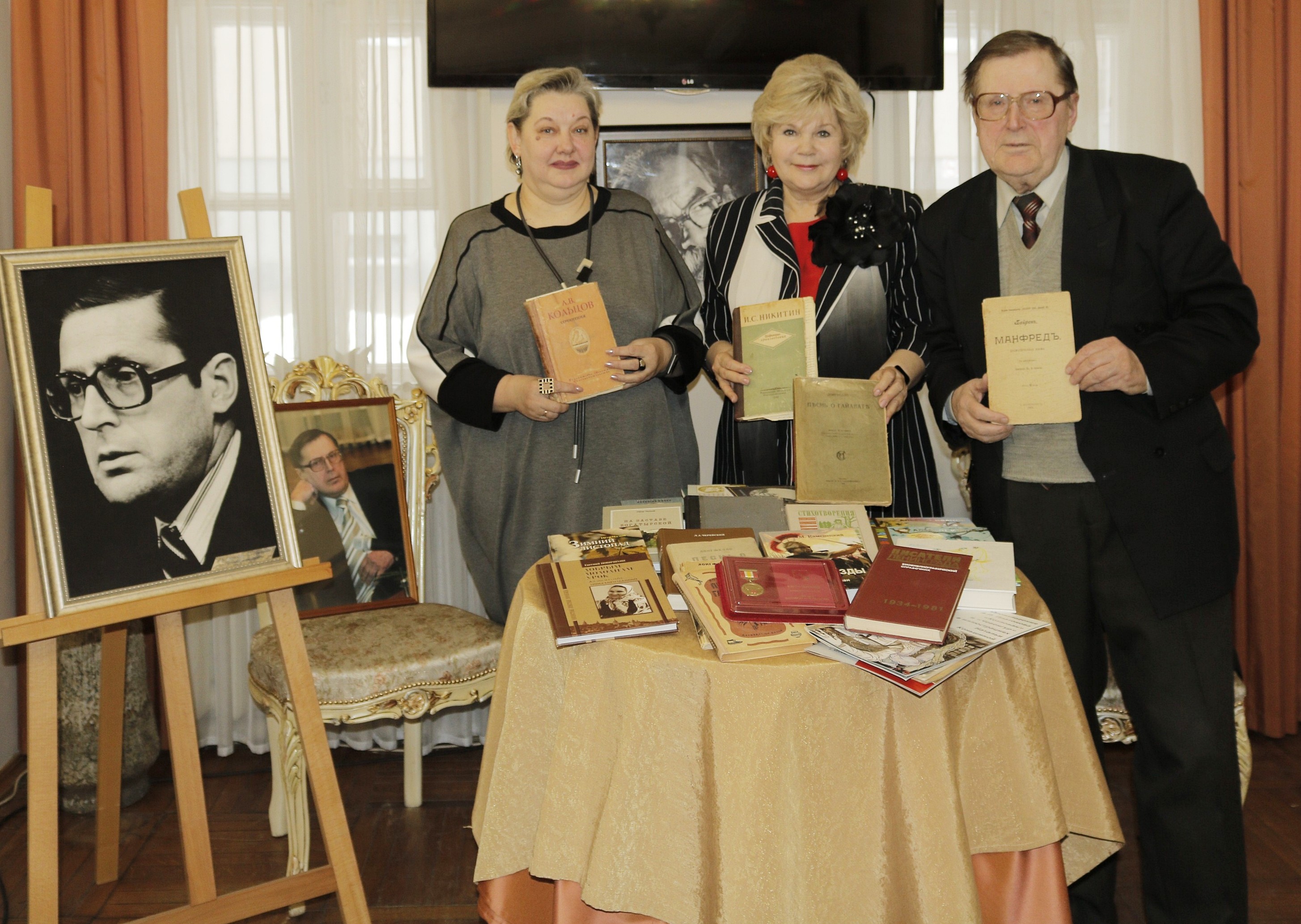 День книгодарения-2025 в Литературном музее