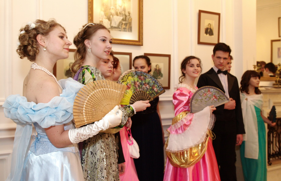 Программа «Новогодний бал в усадьбе Веневитиновых»