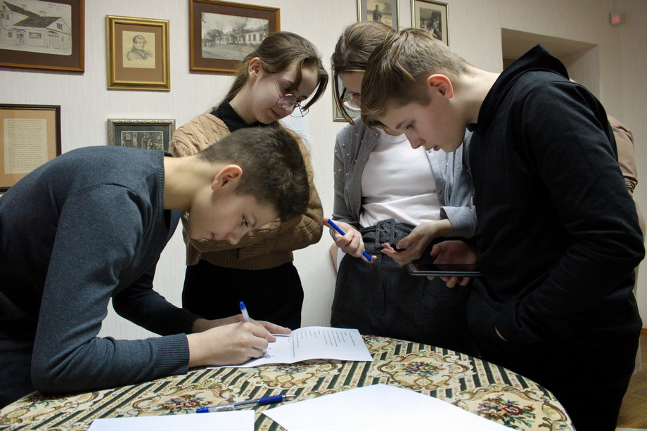 Интерактивная программа «Памяти великого поэта»