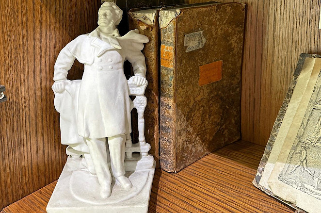 Литературная игра «Два классика: Пушкин и Бунин»