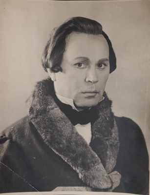 Фотография - сцена из спектакля "Алексей Кольцов" в постановке Воронежского театра драмы.