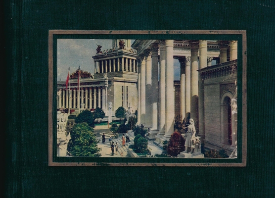 Альбом семейный с фотографиями писателя Сорокина Михаила Петровича.