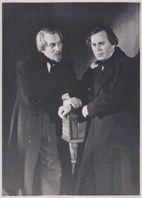 Фотография - сцена из спектакля "Алексей Кольцов" в постановке Воронежского театра драмы.