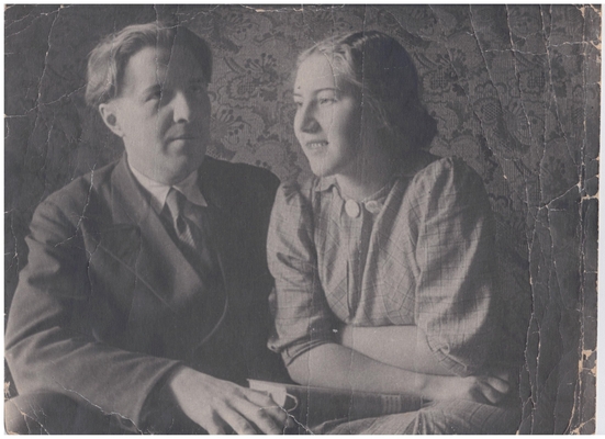 Фотография: Н.А. Задонский с дочерью Надеждой Николаевной