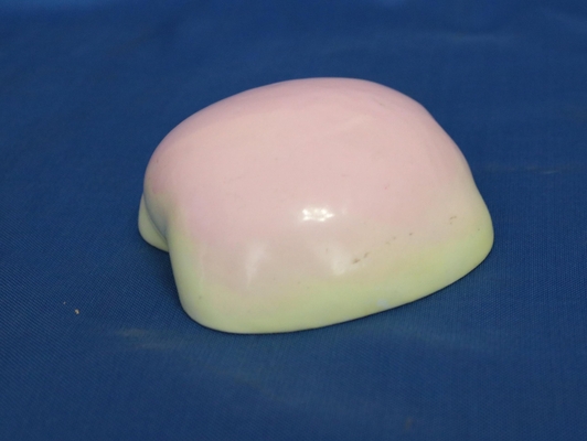 Крышка от масленки «Яблоко». Фабрика М. С. Кузнецова. Россия