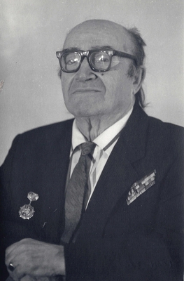 Фотопортрет Волохова Ф.С., почти по пояс, почти анфас. Воронеж, 1989 г.