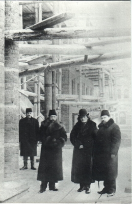 Открытка: А.Г. Рубинштейн на строительстве Петербургской консерватории. 1893 год.