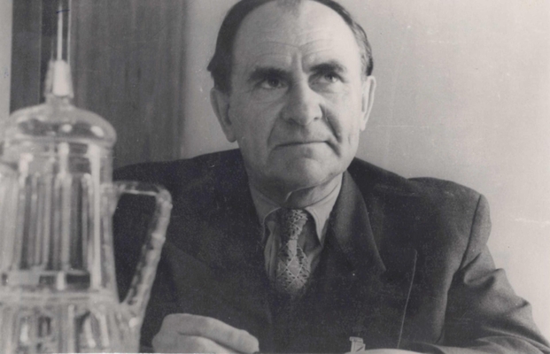 Фотография: Бобылев Борис Андреевич. Москва, 1968 г. Анфас, погрудное, на обороте надпись.