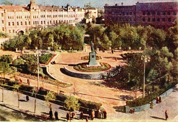 Открытка почтовая. г. Горький, площадь им. К. Минина. Фотография И. Петкова. Фотография