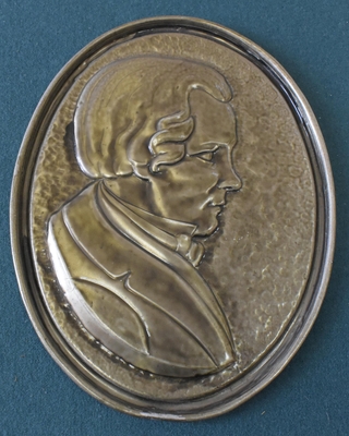 Медальон настенный. Савкович Г.Е. Портрет Кольцова А.В.