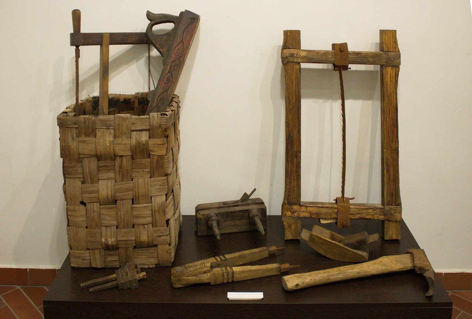 ВЫСТАВКА «ТОПОР И КРЕСТ. ПЕТР I – РЕФОРМАТОР»